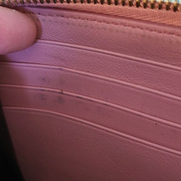 💯 Authentic YSL Wallet 🍀 - Picture 7 of 12